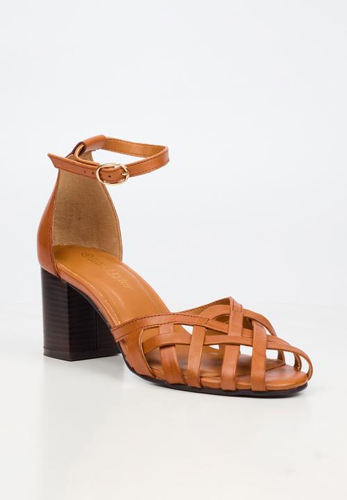 Nicci Tyler - Renata 1 Leather Strappy Block Heel - Tan