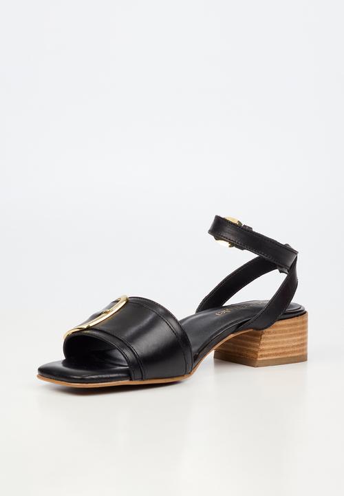 Nicci Tyler - Teresa 1 Leather Big Buckle Ankle Strap Heel - Black