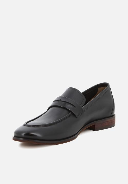 Hush Puppies - Nathaniel - Black