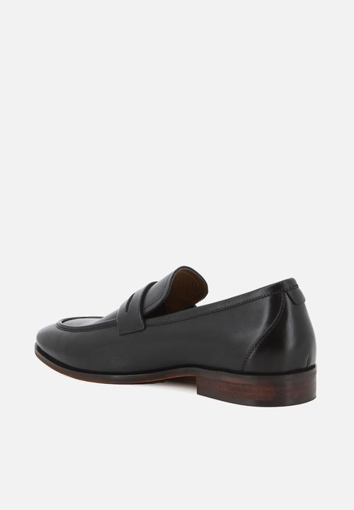 Hush Puppies - Nathaniel - Black
