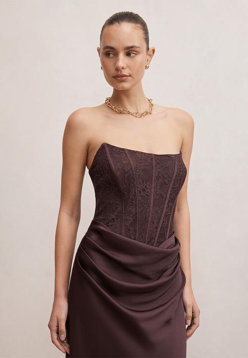 Forever New - Ivy lace corset drape maxi dress in dark chocolate