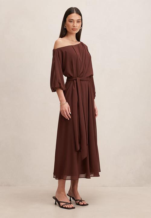 Forever New - Samantha tipped draped midi dress in dark chocolate truffle