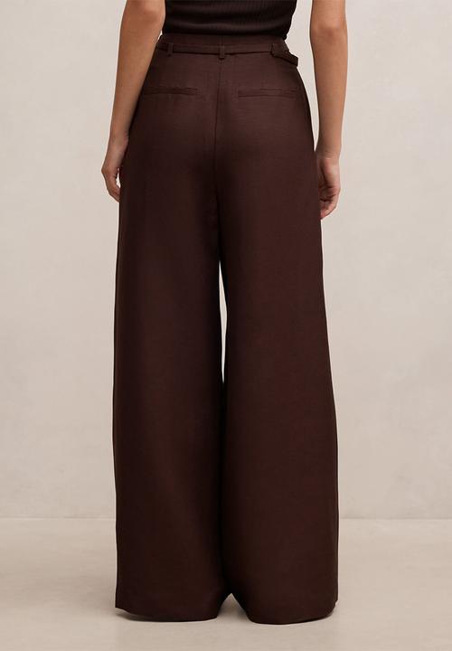 Forever New - Matilda linen blend wide leg pants in chocolate freckle