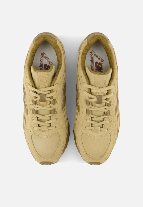 New Balance  - 204L