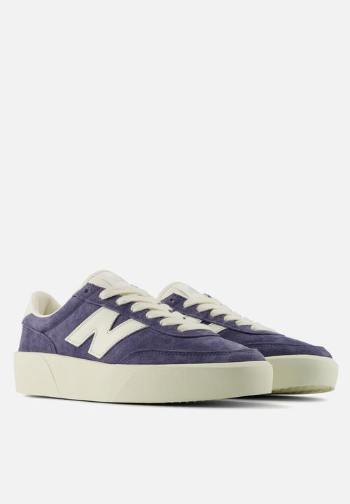 New Balance  - 750