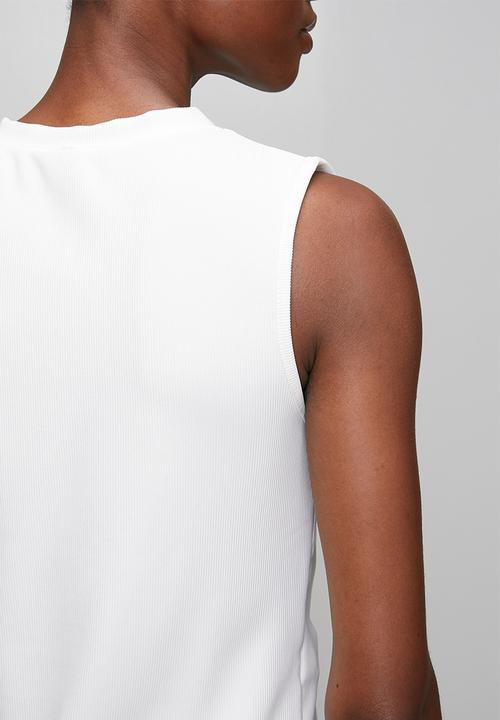 Trendyol - Button Detail Crew Neck Vest Blouse - White
