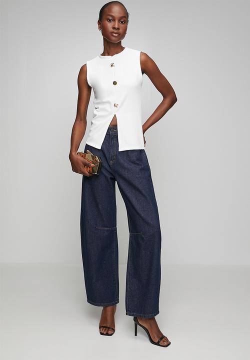 Trendyol - Button Detail Crew Neck Vest Blouse - White
