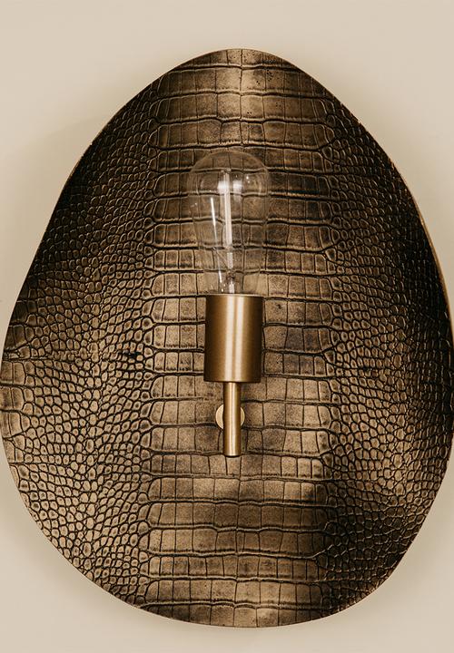 Noha - Iris Wall Light
