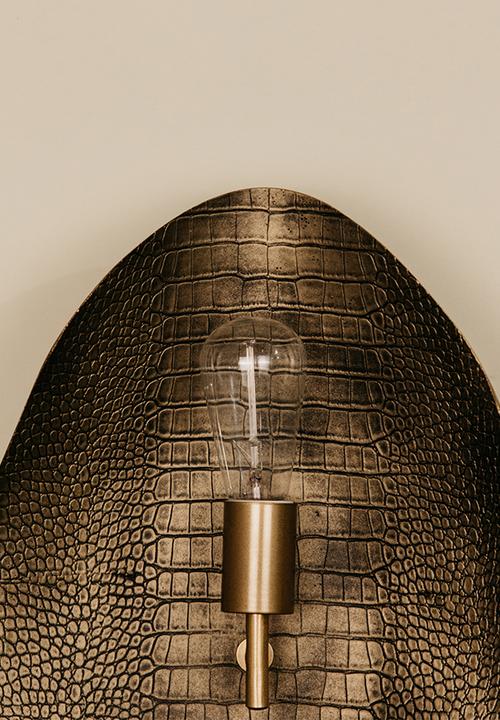 Noha - Iris Wall Light