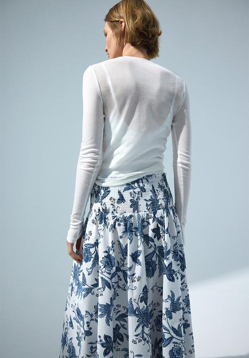 H&M - Smocked-waist skirt - white/blue floral