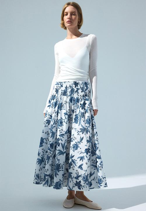 H&M - Smocked-waist skirt - white/blue floral