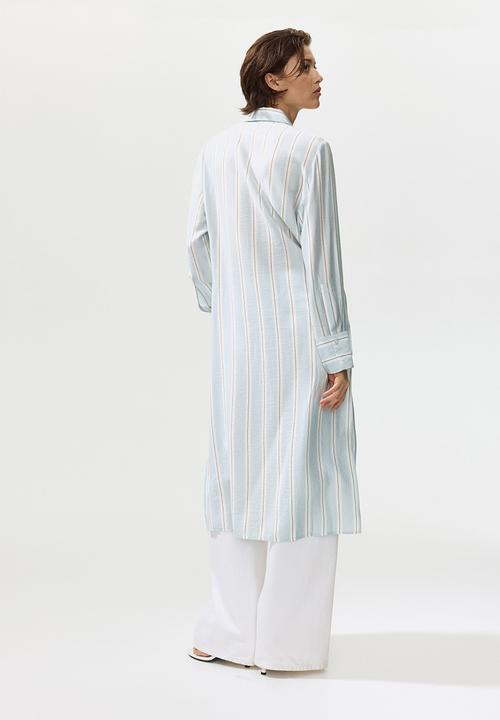 H&M - Long viscose-blend shirt - light blue/striped