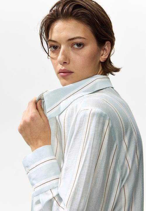 H&M - Long viscose-blend shirt - light blue/striped