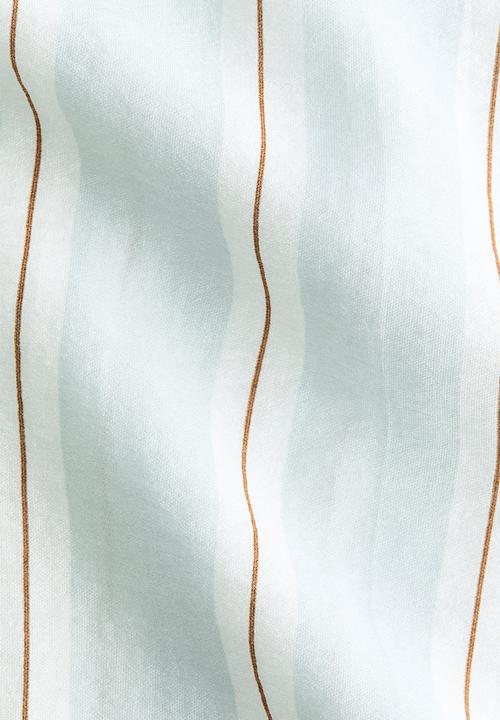 H&M - Long viscose-blend shirt - light blue/striped