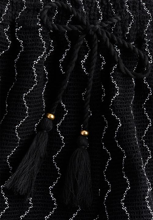 H&M - Crochet-look shorts - black/striped