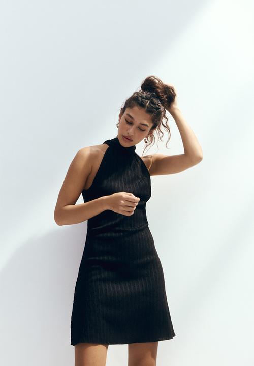 H&M - Crinkled halterneck dress - black