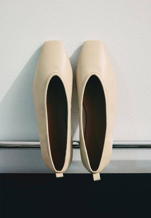 H&M - Leather ballet flats - beige