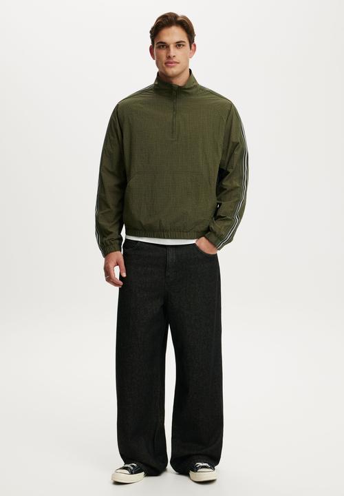 Cotton On - Quarter Zip Spray Jacket - Green Mini Check