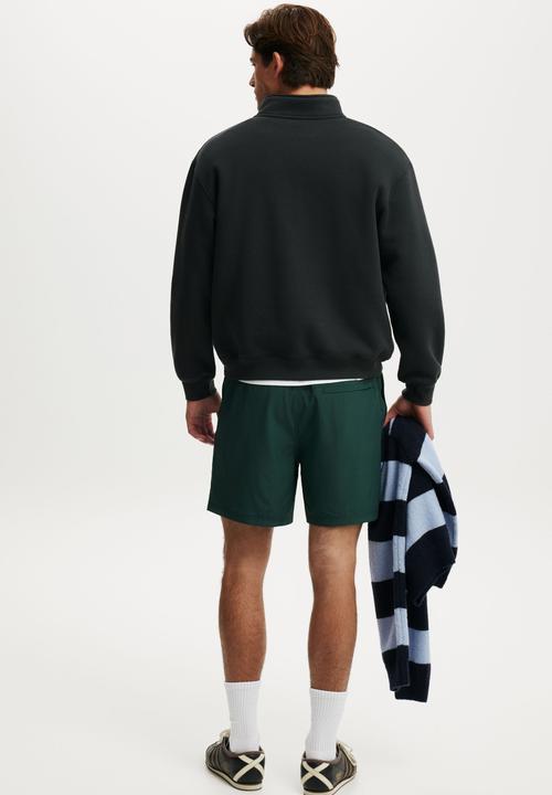 Cotton On - Easy Active Short - Dark Pine