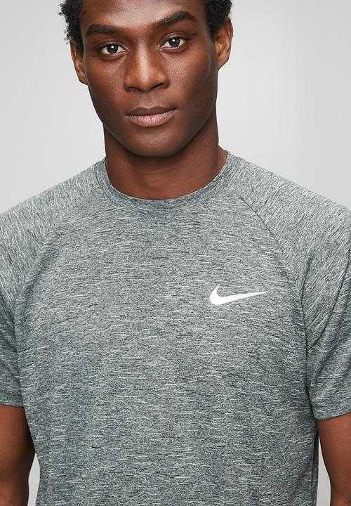 Nike - Short Sleave Heather Hydroguard - BLACK
