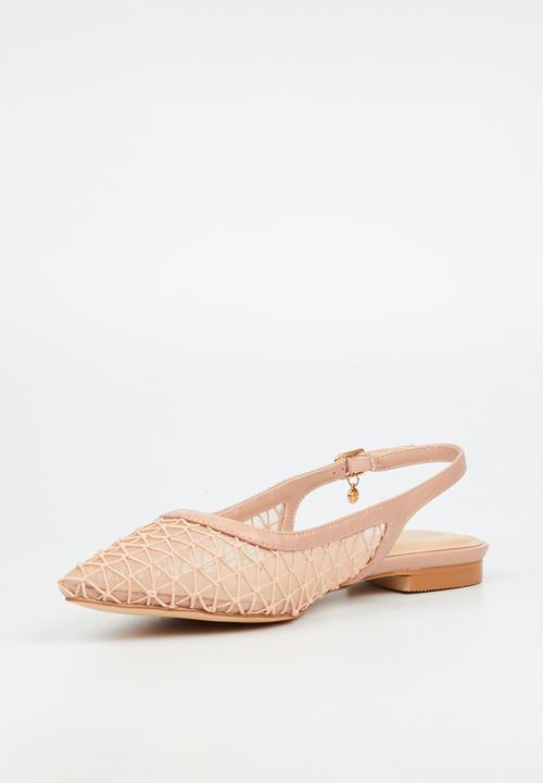 Miss Black - Lavelle 3 embroidered pump - natural