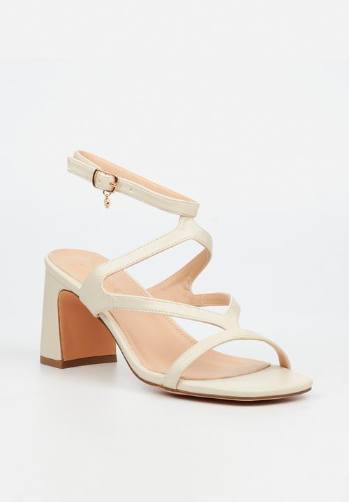 Miss Black - Lenor 2 strappy block heel - neutral
