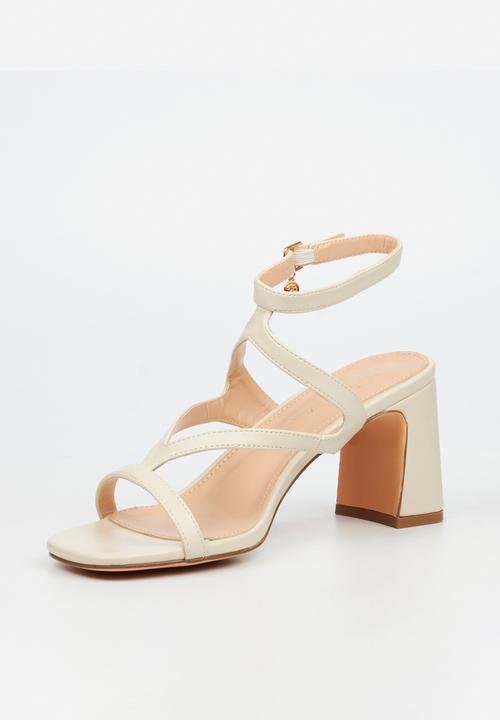 Miss Black - Lenor 2 strappy block heel - neutral