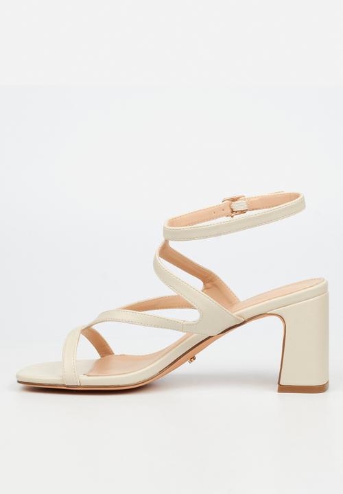 Miss Black - Lenor 2 strappy block heel - neutral