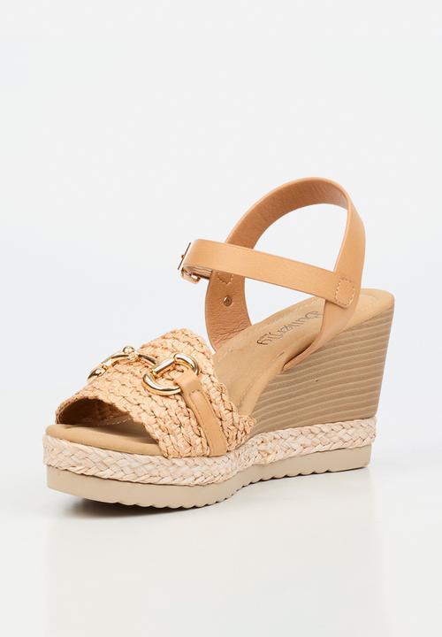 Butterfly Feet - Avery 7 raffia wedge heel - beige