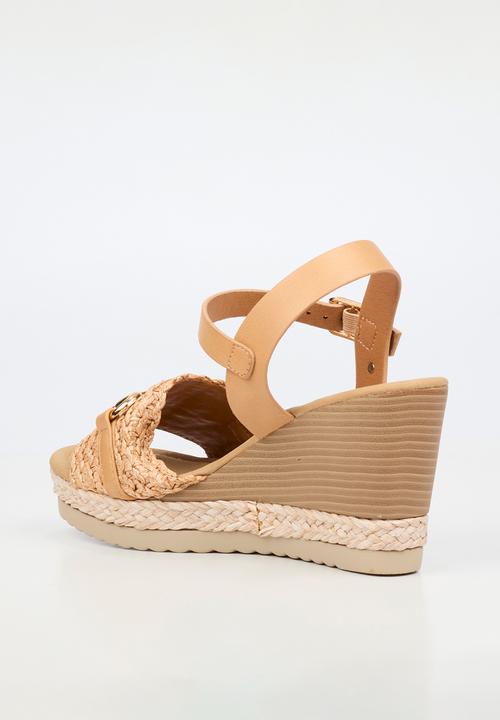 Butterfly Feet - Avery 7 raffia wedge heel - beige