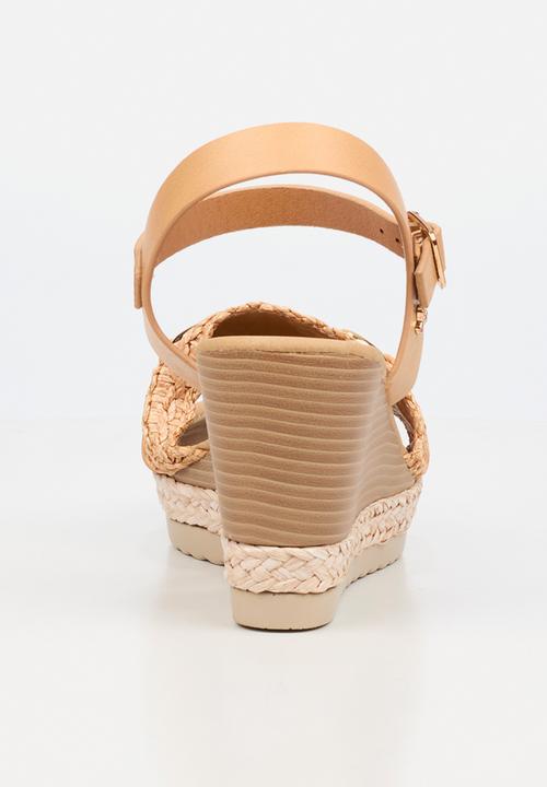 Butterfly Feet - Avery 7 raffia wedge heel - beige