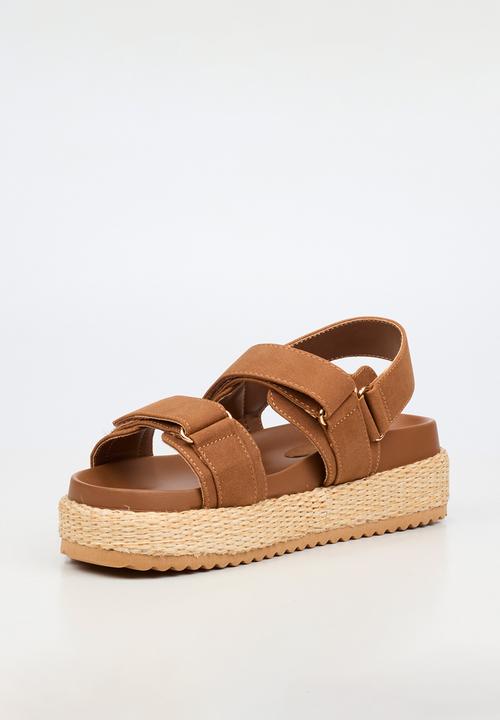 Miss Black - Emory 1 chunky strap wedge - tan