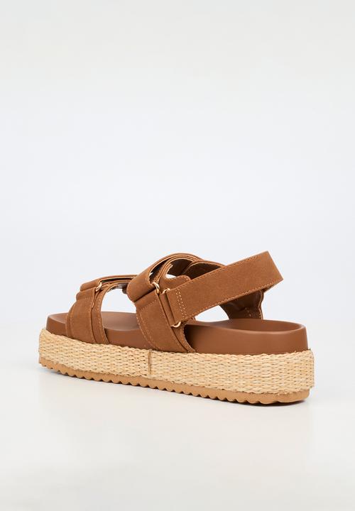 Miss Black - Emory 1 chunky strap wedge - tan