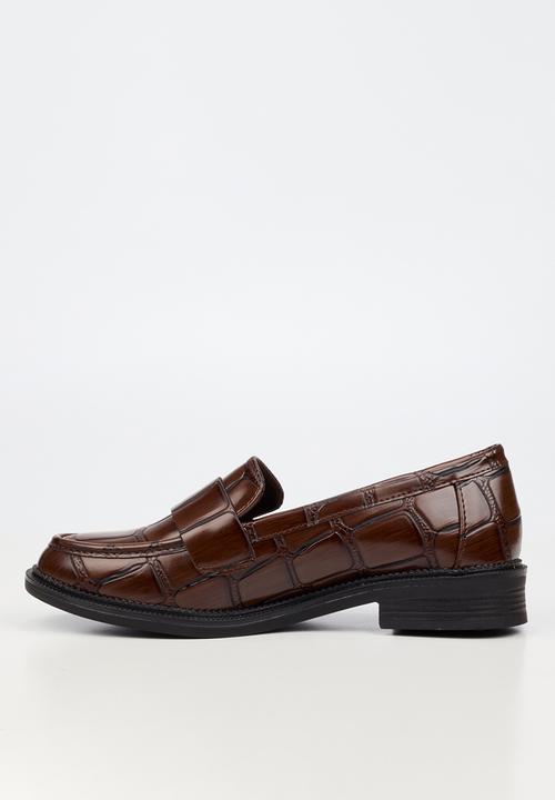 Miss Black - Lizi 3 croc print loafer - chocolate