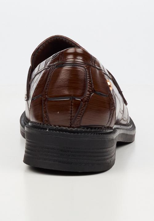 Miss Black - Lizi 3 croc print loafer - chocolate