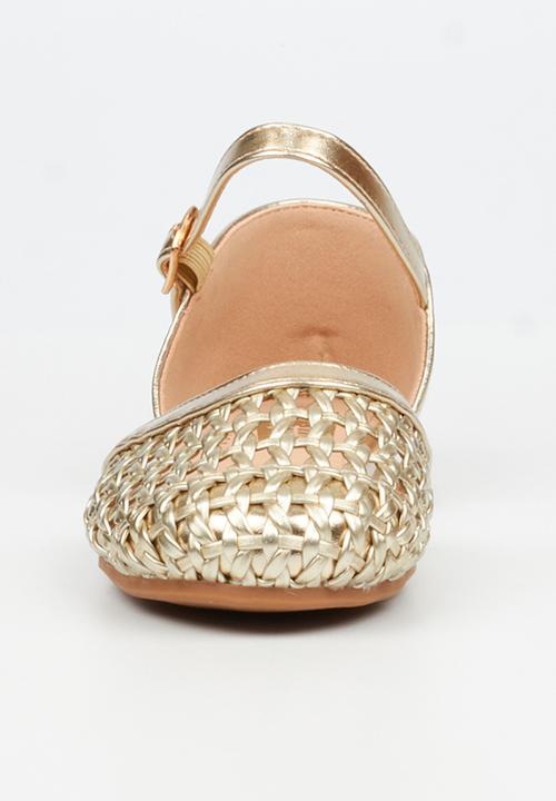 Little Miss Black - Lovely 2 Macrame Pump - Champagne