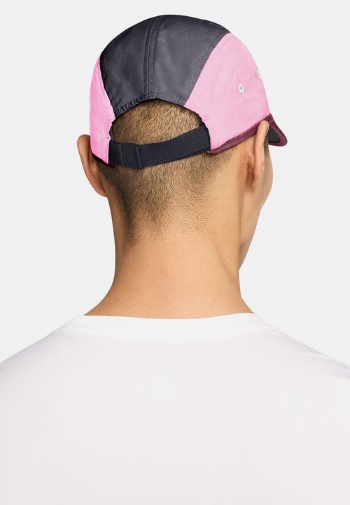 Nike - Nike Flydri-Fit Unstructured Swoosh Cap - Gridiron/Pink Smoke/Bleached Lilac