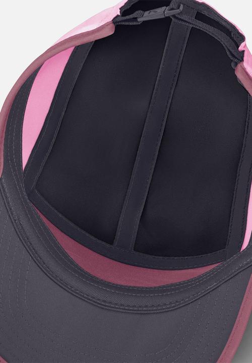 Nike - Nike Flydri-Fit Unstructured Swoosh Cap - Gridiron/Pink Smoke/Bleached Lilac
