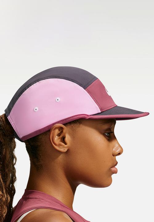 Nike - Nike Flydri-Fit Unstructured Swoosh Cap - Gridiron/Pink Smoke/Bleached Lilac