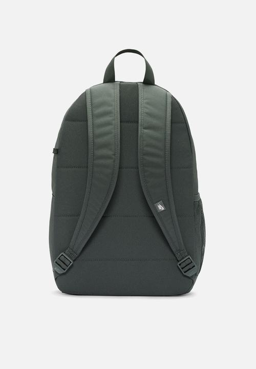 Nike - Nike elemental backpack 20L - camo green/camo green/metallic silver