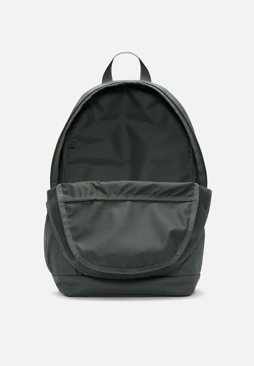 Nike - Nike elemental backpack 20L - camo green/camo green/metallic silver