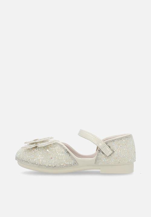 Pop Candy - Rhinestone princess flats with butterfly bow detail - white