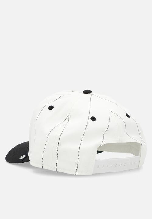 Goorin Bros. - Pinstripe Panther - White