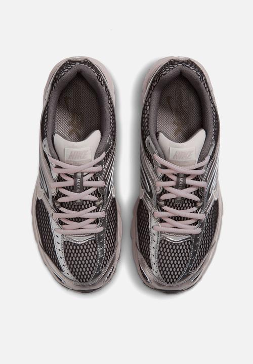 Nike - Nike Air Max Moto 2K