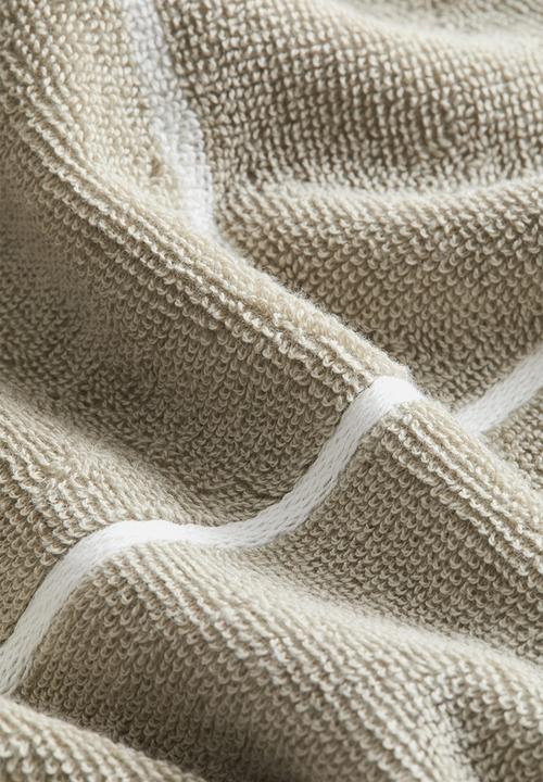 H&M - Grid-patterned bath towel - khaki beige/checked