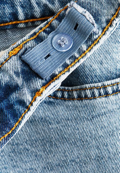 H&M - Denim shorts - pale denim blue