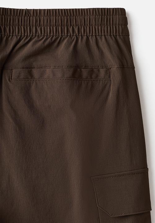H&M - Regular fit cargo shorts - brown