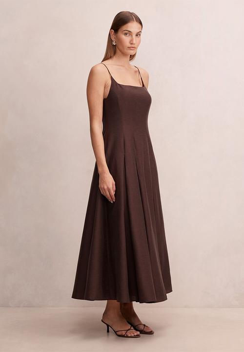 Forever New - Emery panel midi dress in - chocolate freckle