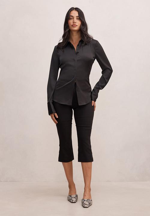 Forever New - Alexis flared hem capri pants - black