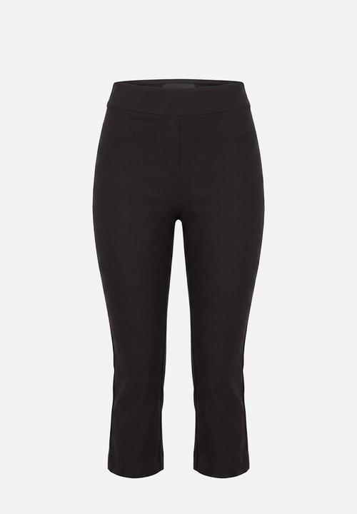Forever New - Alexis flared hem capri pants - black